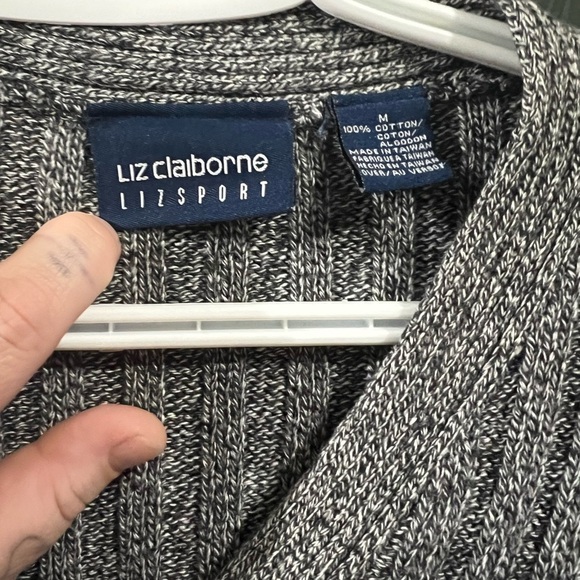 Liz Claiborne Liz Sport Gray Knitted Button-Up Sweater - Size Medium - Picture 2 of 5